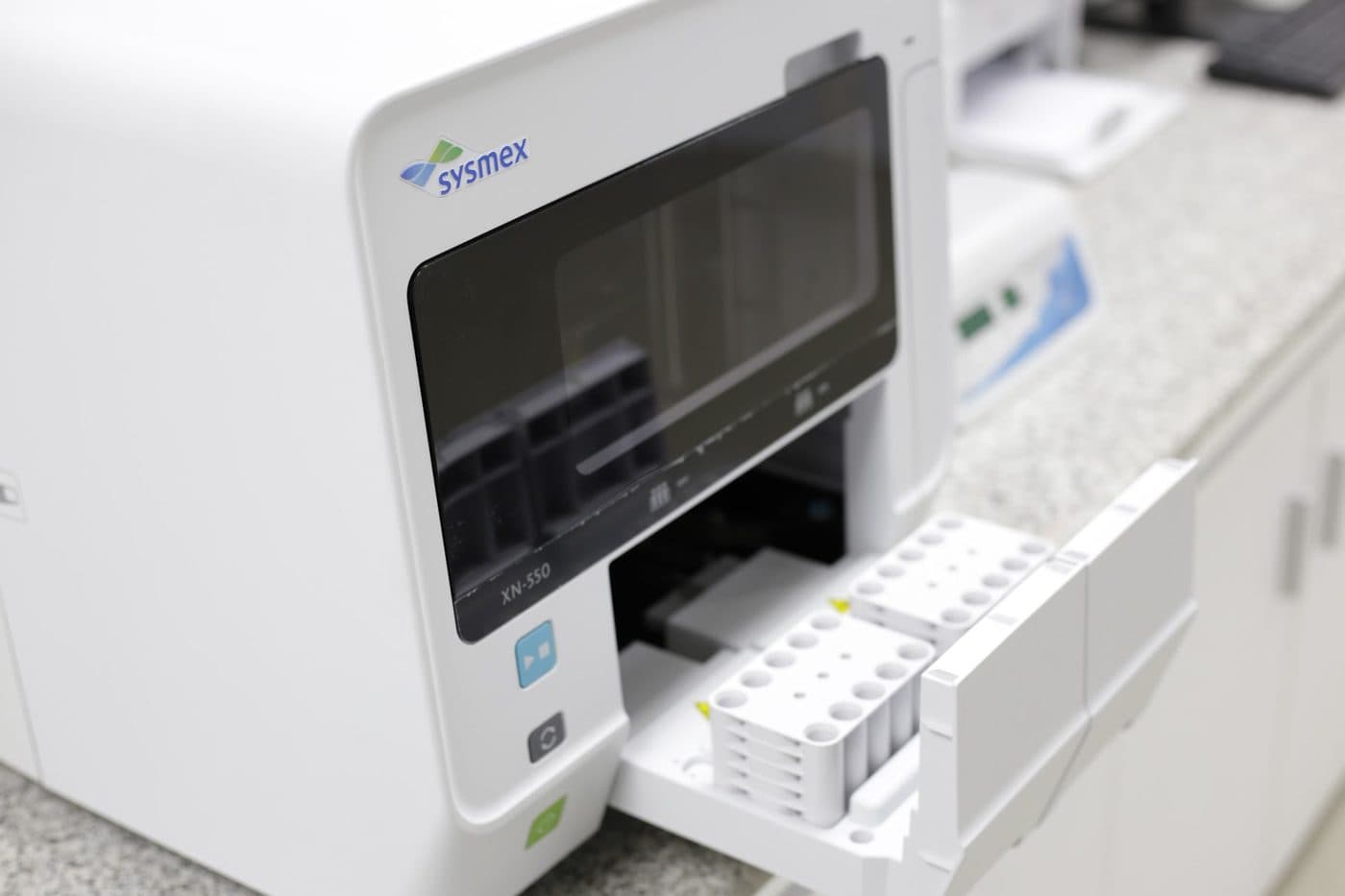 Lab analyser